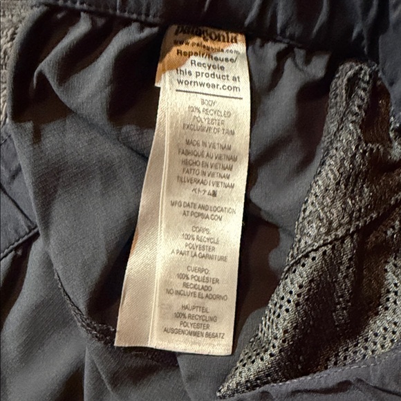 Patagonia Men's TERREBONNE Joggers in FORGE GREY - Picture 11 of 16